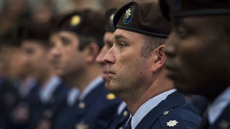 AFP elite troopers wear new beret .